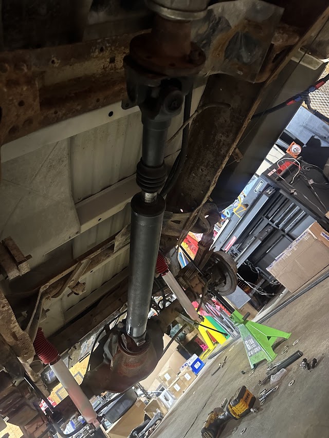 Big Moe Spring & Alignment photo 1