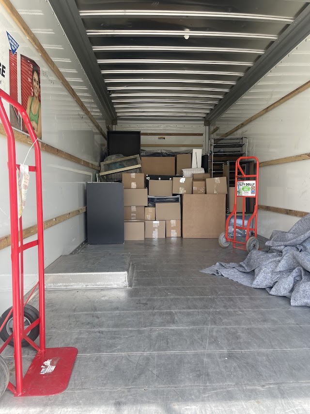CD Movers LLC photo 1
