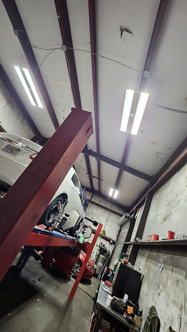 Cisneros Tire Mechanic & Alignment LLC photo 4