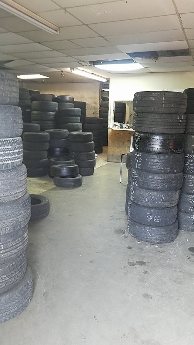 Dale's Discount Tires photo 2