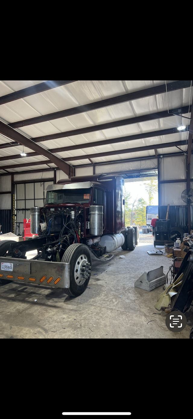 DiamondBack Truck and Trailer Repair photo 2