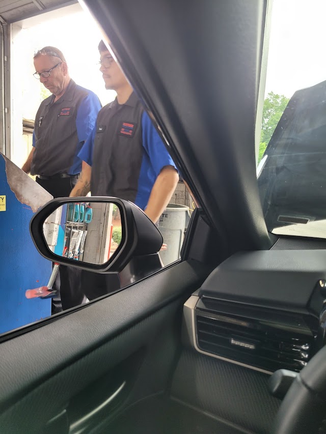 Express Oil Change & Tire Engineers photo 2