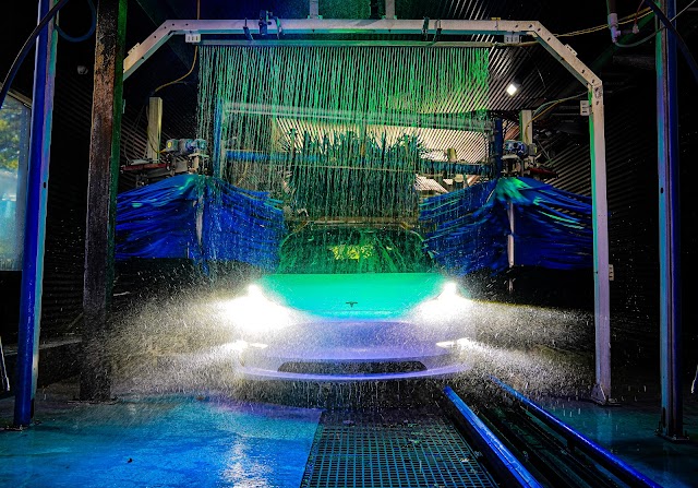 Raindrop Car Wash - Center Point photo 4